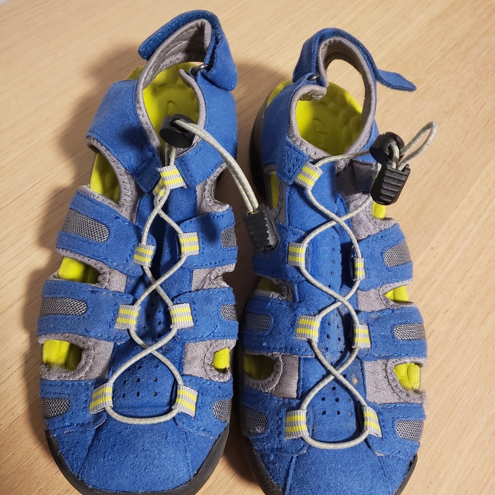 Womens Clark's size 8